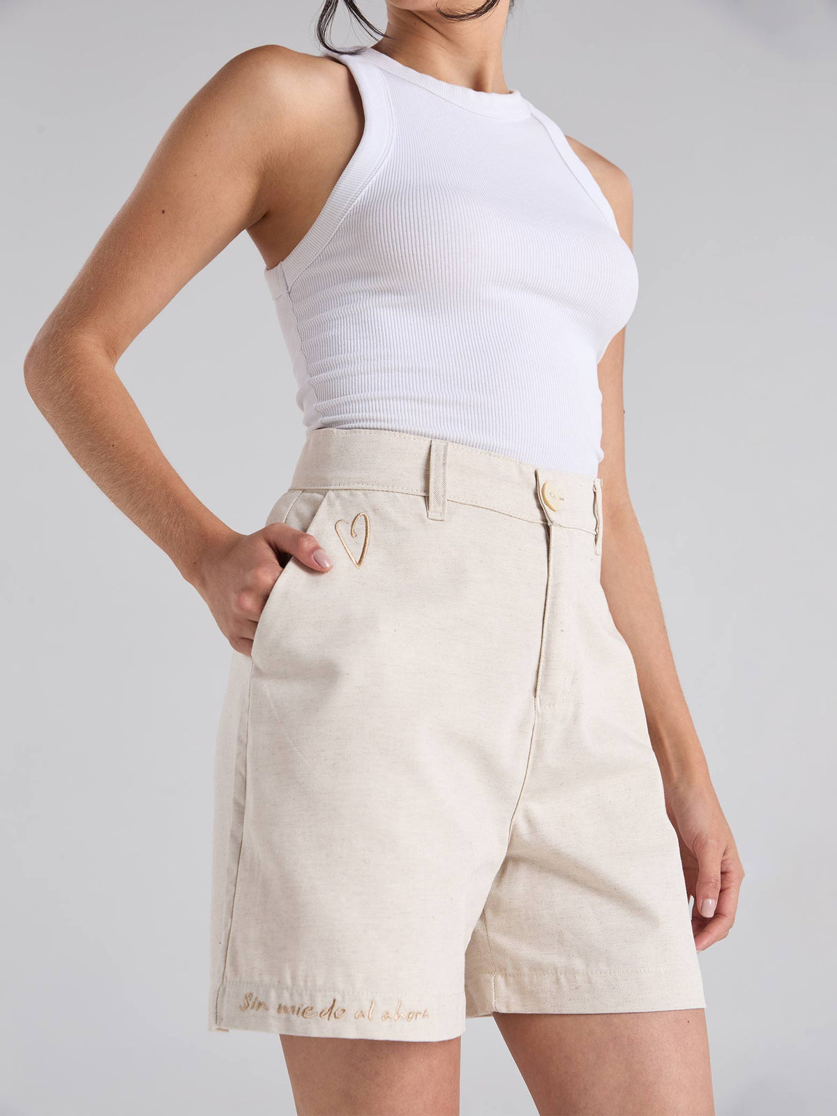 Short Ahora - Arena