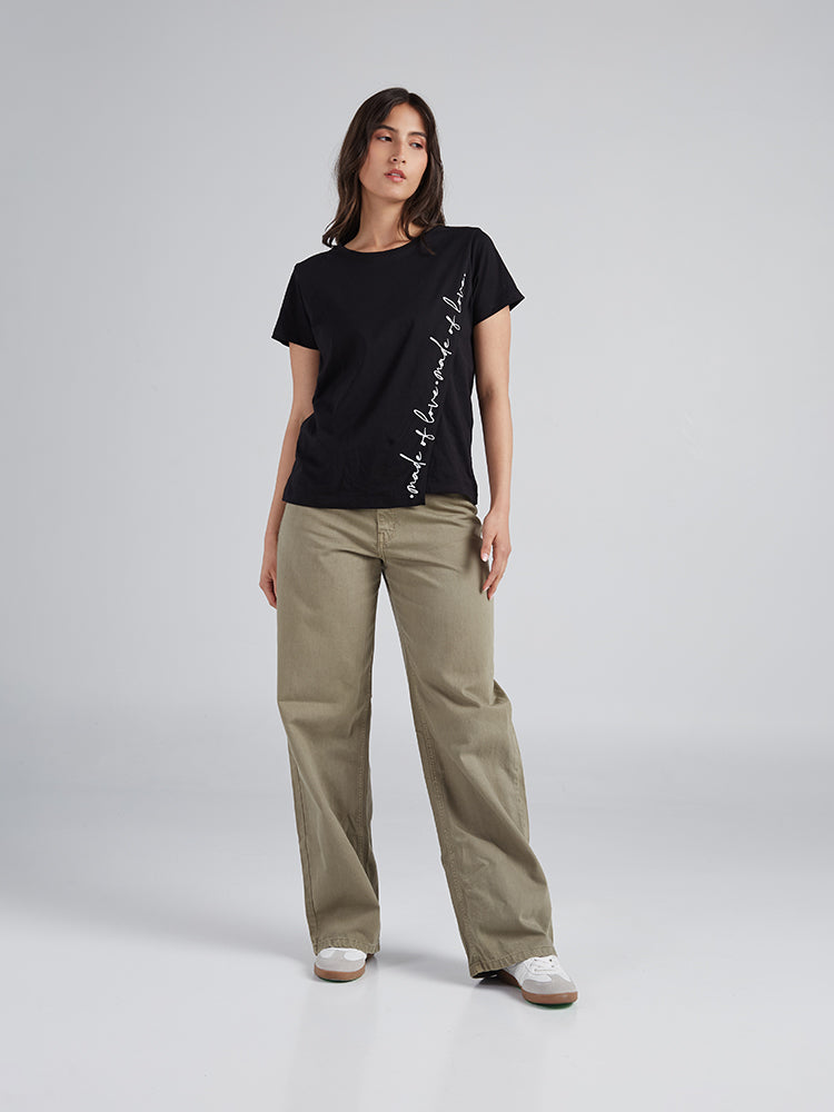 Playera Made of love - Negro