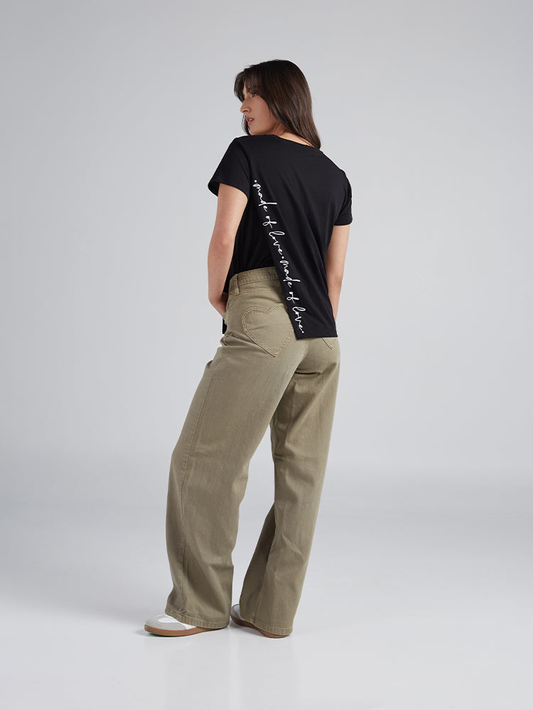 Playera Made of love - Negro
