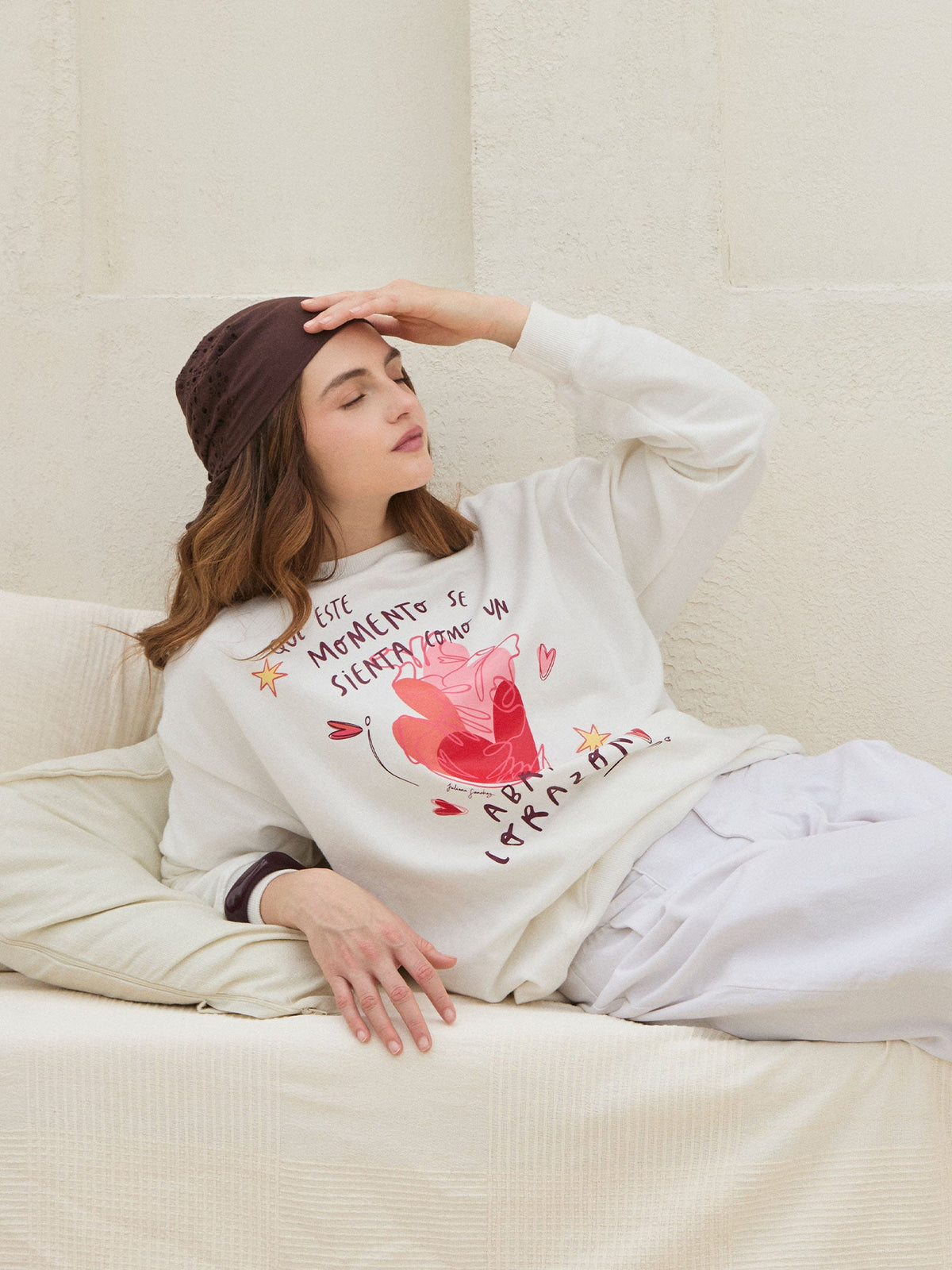 Sudadera Abrazo al corazón - Marfil
